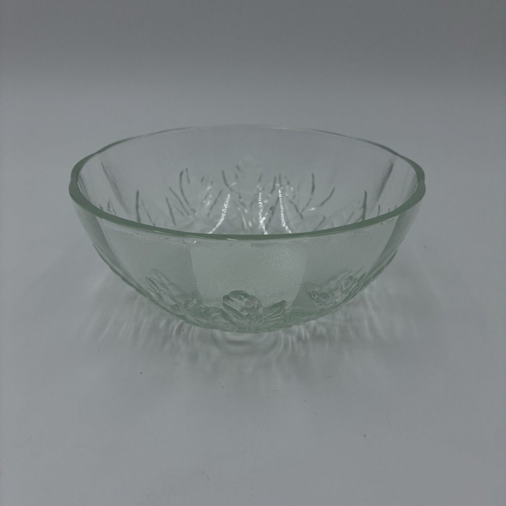 Pasari Indonesia Livia Rose Embossed Glass Bowl Scalloped Edge Small